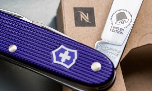 Nespresso_Victorinox_300_0.jpg