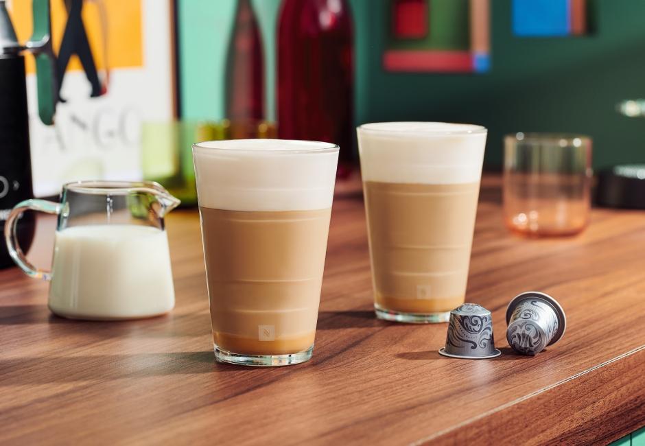 Lungo cups from the Pixie collection are sleek and sophisticated